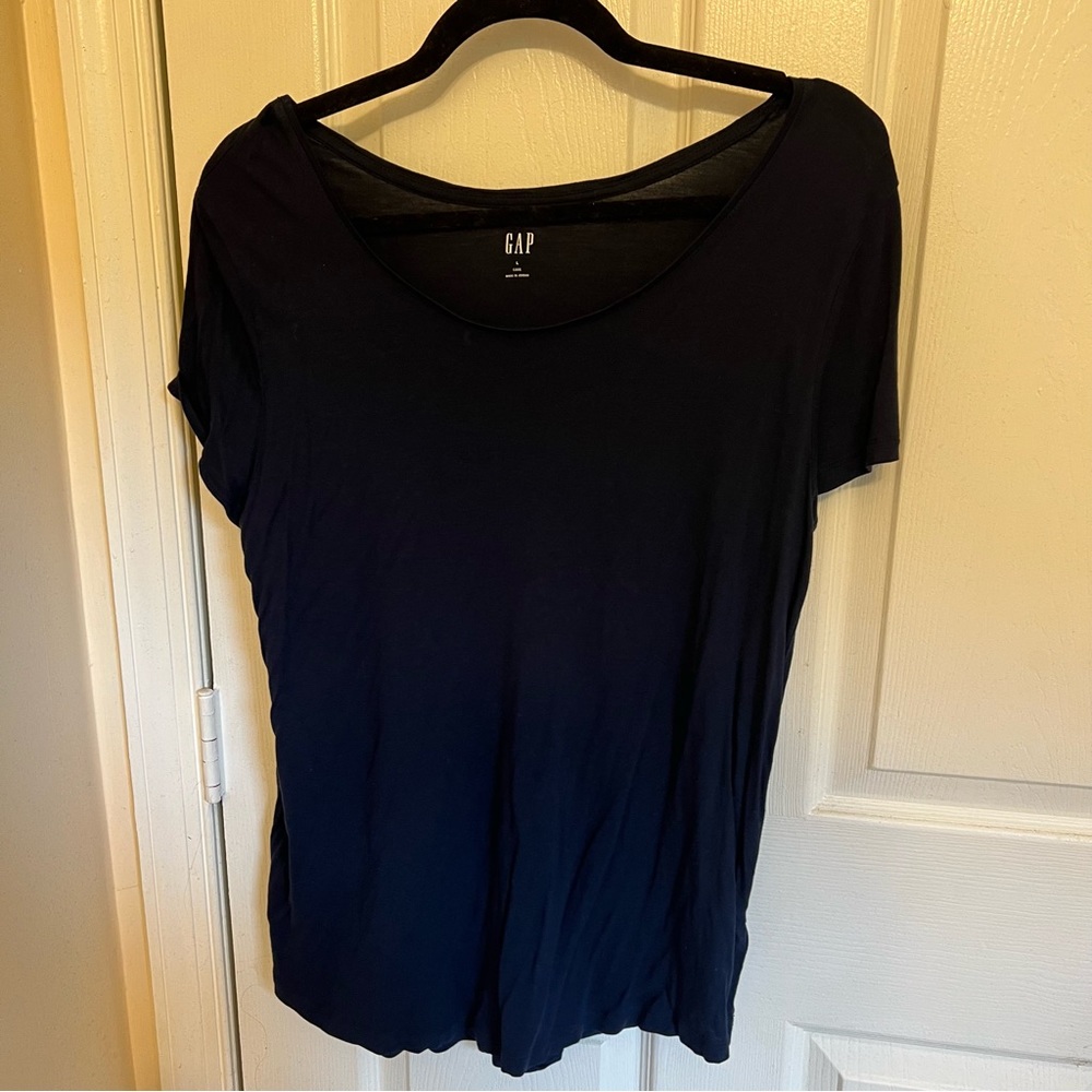 Gap tshirt